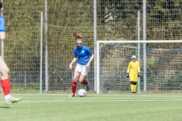 Bild 12 - wBJ SH-Pokalfinale  Holstein-Kiel - SV Viktoria : Ergebnis: 1:0